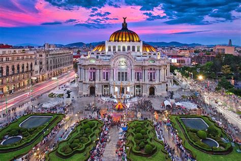 10 Famous Singers from Mexico - Singersroom.com