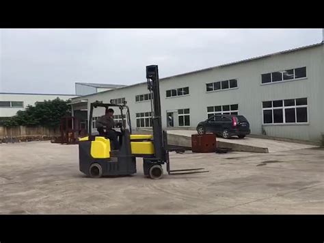 Narrow Aisle Equipment - Aisle Master Articulated Forklift Trader ...