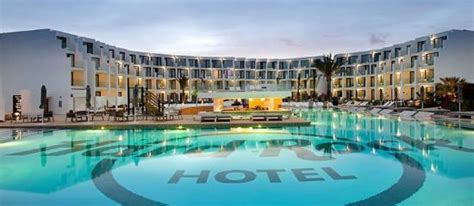 Hotels - Reservation For Cheap, Luxury And Beautiful Hotels Worldwide.