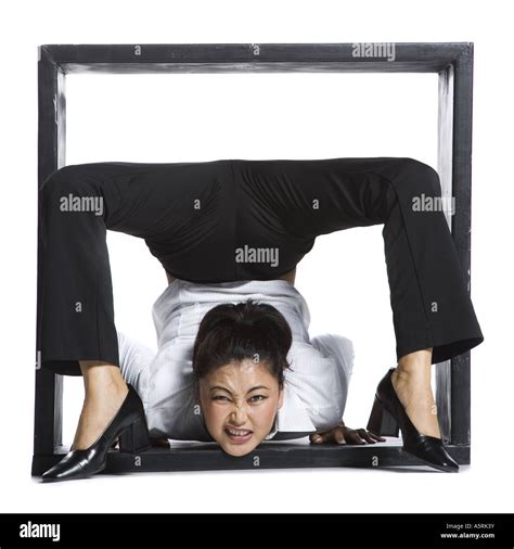 Rezultat imagine pentru Small Box Contortion