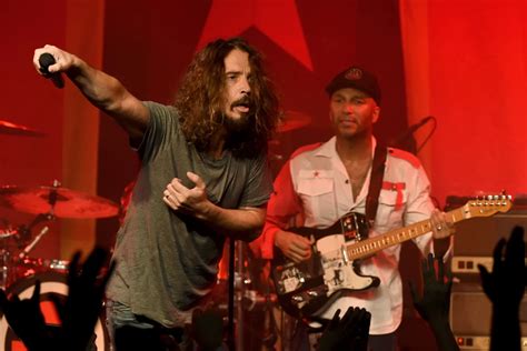 Rezultat imagine pentru Chris Cornell Audioslave Exploder