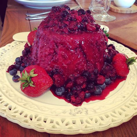 Summer pudding - Recipes Made Easy