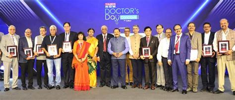 Dr. Jitendra Singh presents "Times Now" Doctor Awards to eminent ...