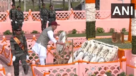 Kargil Vijay Diwas 2023: Rajnath Singh, Top Military Officials Lay ...