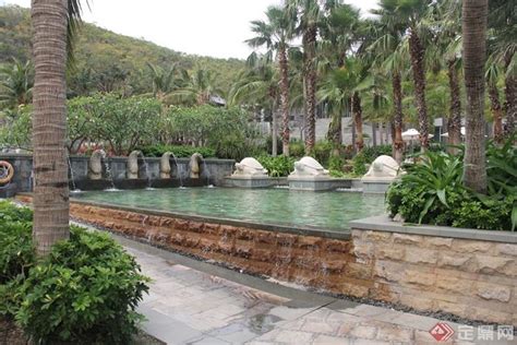 泳池与庭院的不解之缘，让草木与池水相映成趣-广东威浪仕水环境设备有限公司