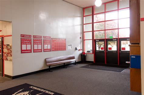 MRMS Tour | Molalla River School District Bond