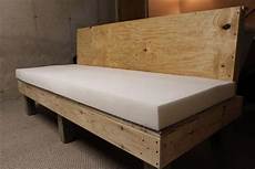 einfaches sofa selber sofa selber bauen f 252 r entspannte stunden zu hause einfaches sofa selber sofa selber bauen f 252 r entspannte stunden zu hause