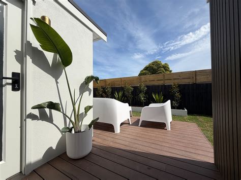 Castaway - 2BR *Waterfront* Lakes Entrance - Houses for Rent in Lakes ...