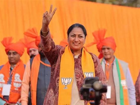 Delhi government pushes digital shift with smart cards and transparent ...