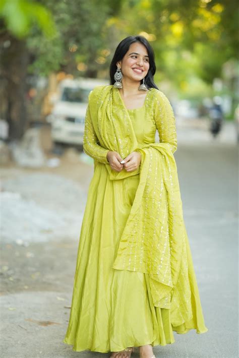 Deepoo Designers: Online Shopping for Anarkalis, Kurtis, Lehangas