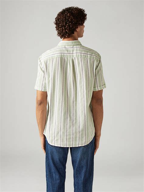 Men's Striped Relaxed Fit Shirt – Levis India Store