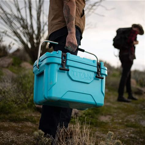 Buy Arctic Zone Titan Deep Freeze Premium Ice Chest Roto Cooler with ...