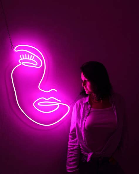 Here are four facts about Neon: 1) Neon gas is rare 2) Real neon lights ...