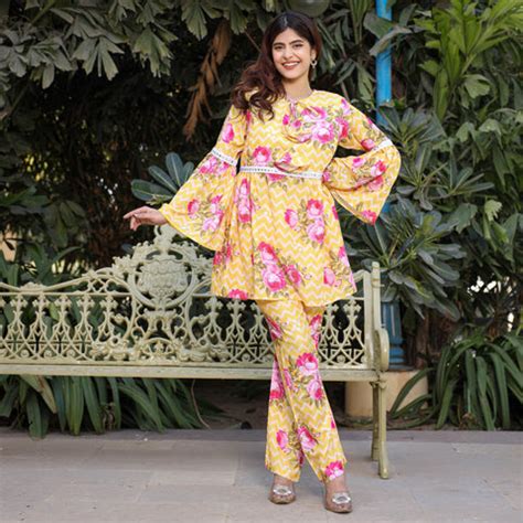 Mia Yellow Mirror Floral Co Ord Set – ASHEERA