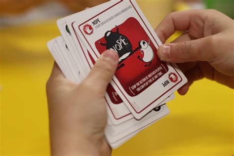 Exploding Kittens 的图像结果