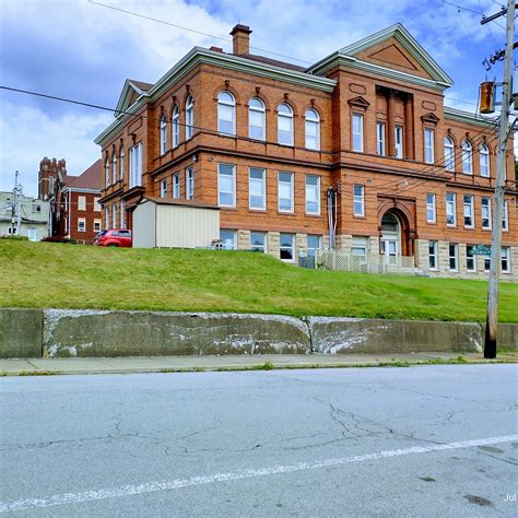 GREENSBURG HEMPFIELD AREA LIBRARY - Qué SABER antes de ir