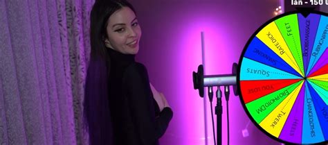 Asmr moona nip slip : r/MoreSexyASMRGirls