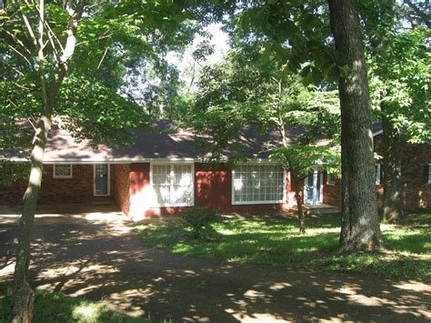 542 Highland Cir, Florence, AL 35630 | Homes.com