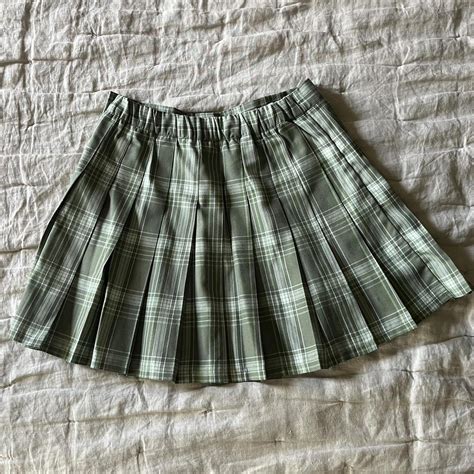 Aerie Green Plaid Skirt Marked size S: fits as such... - Depop