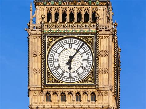 Dress Code Controversies 的图像结果