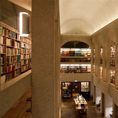 Rosemary Murray Library | Cambridge