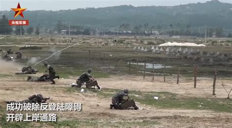 东部战区披露的这次完整登陆演练，台媒直呼有“警告”意味_凤凰网