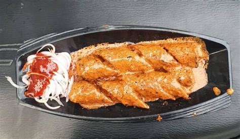 6 Best Eateries In Krishna Nagar Market That You Need To Bookmark ...