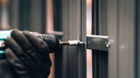 Colorbond Fencing Installation Guide 的图像结果