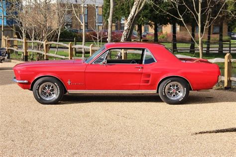 1967 Ford Mustang 289 Coupe Bright Red - Muscle Car