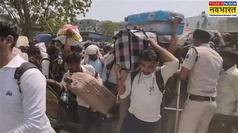 Surat: उधना स्टेशन पर यात्रियों की बेकाबू भीड़, यूपी-बिहार जाने के लिए ...