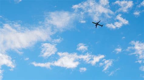 Airlines at CDG or Orly Airport - Paris Airport