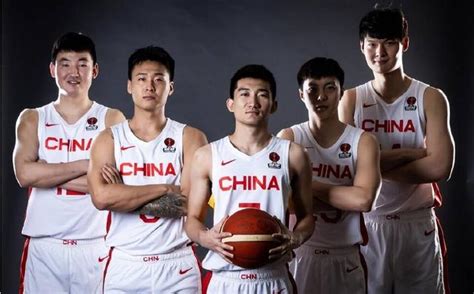 中国男篮最新集训名单出炉，男篮再遇强劲对手？16人在广州集合_比赛_杜锋_赛事