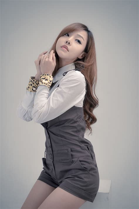 Seo Jin Ah - BroCine Show 2012 | Korean Models Photos Gallery