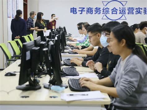 今天，2022年“法考”主观题考试圆满收官！_湛江市人民政府门户网站