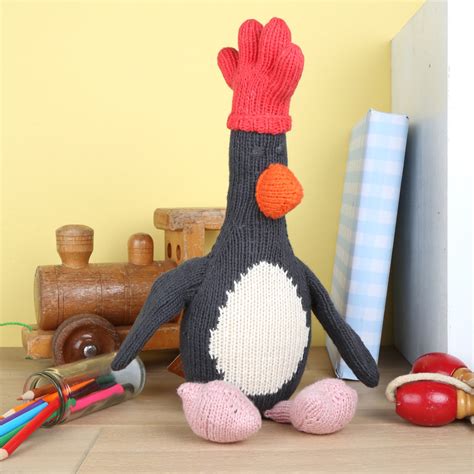 Feathers McGraw Merchandise | Shop Exclusive Gifts | Wallace & Gromit ...