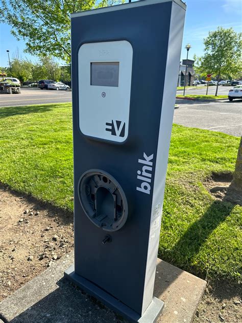 Fred Meyer Wood Village | Wood Village, OR | EV Station