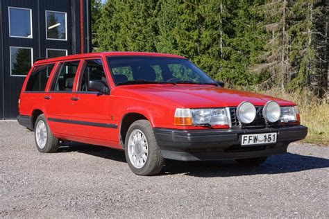 Volvo 945 GLE Tdic "Guld och Grönaskogar" (1994) - Garaget