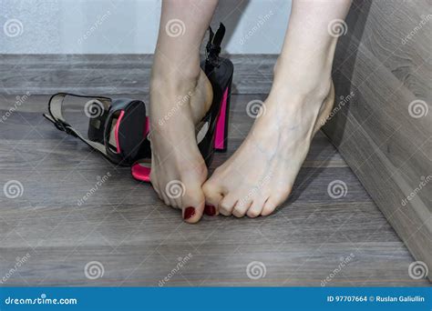 Female Foot Pain from Heels Stock Photo - Image of dressed, heel: 97707664