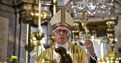Biskup Skworc odchodzi na emeryturę - list - Limanowa.in