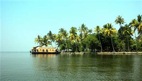 Vembanad Lake, Longest Lake in India, Largest Lake of Kerala