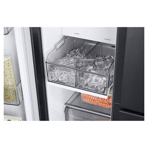 Cream American Fridge Freezer With Water And Ice Dispenser at Arthur ...