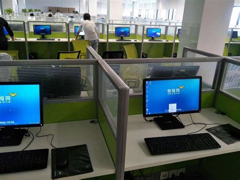 石家庄某车站一培训电脑桌项目_托克拉克（杭州）智能设备有限公司