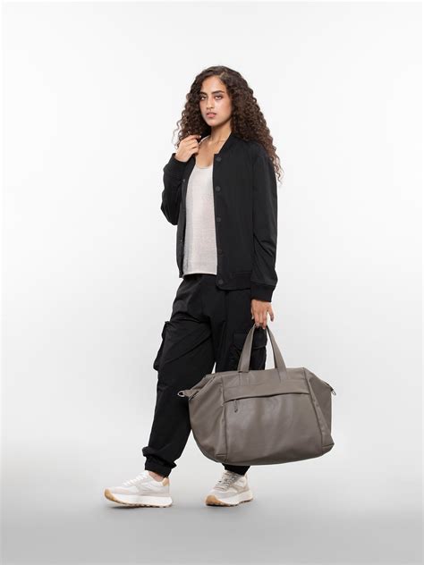 Compact traveller – Love Pangolin