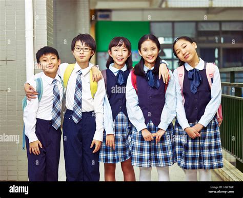 Japan school girl in uniform hi-res stock photography and images - Alamy