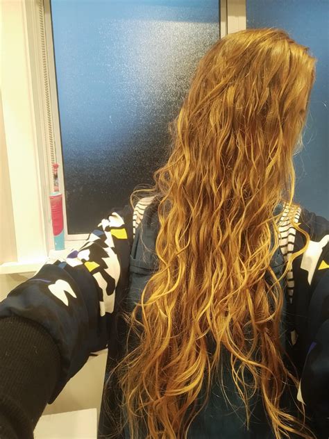 First time trying the curly girl method. I thought I had straight to ...