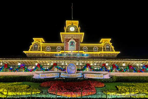 EPCOT vs. Magic Kingdom: Which Disney World Park is Best? - Disney by Mark