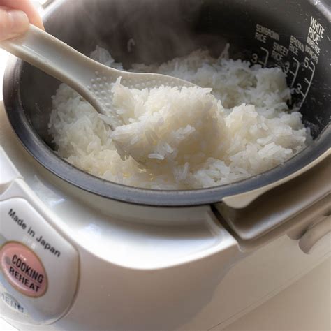 The Guide to Cooking Perfectly Steamed Rice: Asian Kid Edition — Vicky Pham