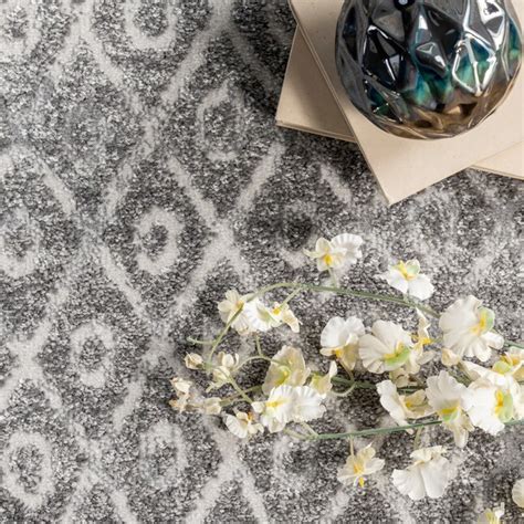 nuLOOM Spring 5 X 8 (ft) Beige Indoor Geometric Area Rug at Lowes.com