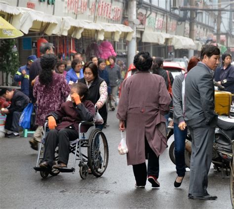 Local People 的图像结果