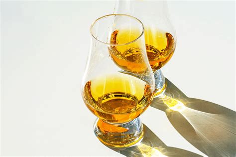 What Is a Glencairn Glass? | Wine Enthusiast